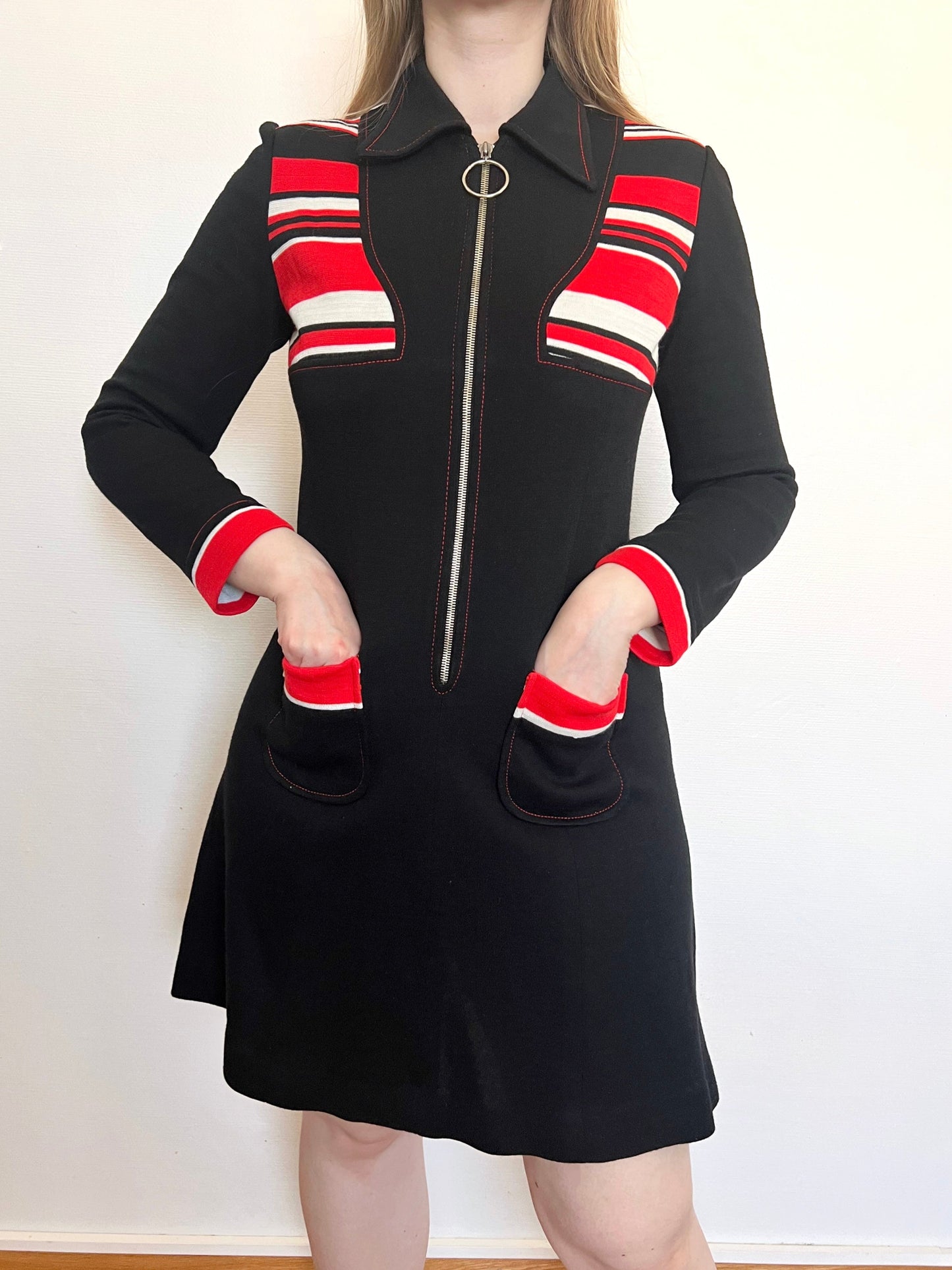 70s black, red, and white dress, Size S