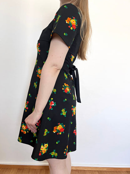 60s black flower dress, Size S