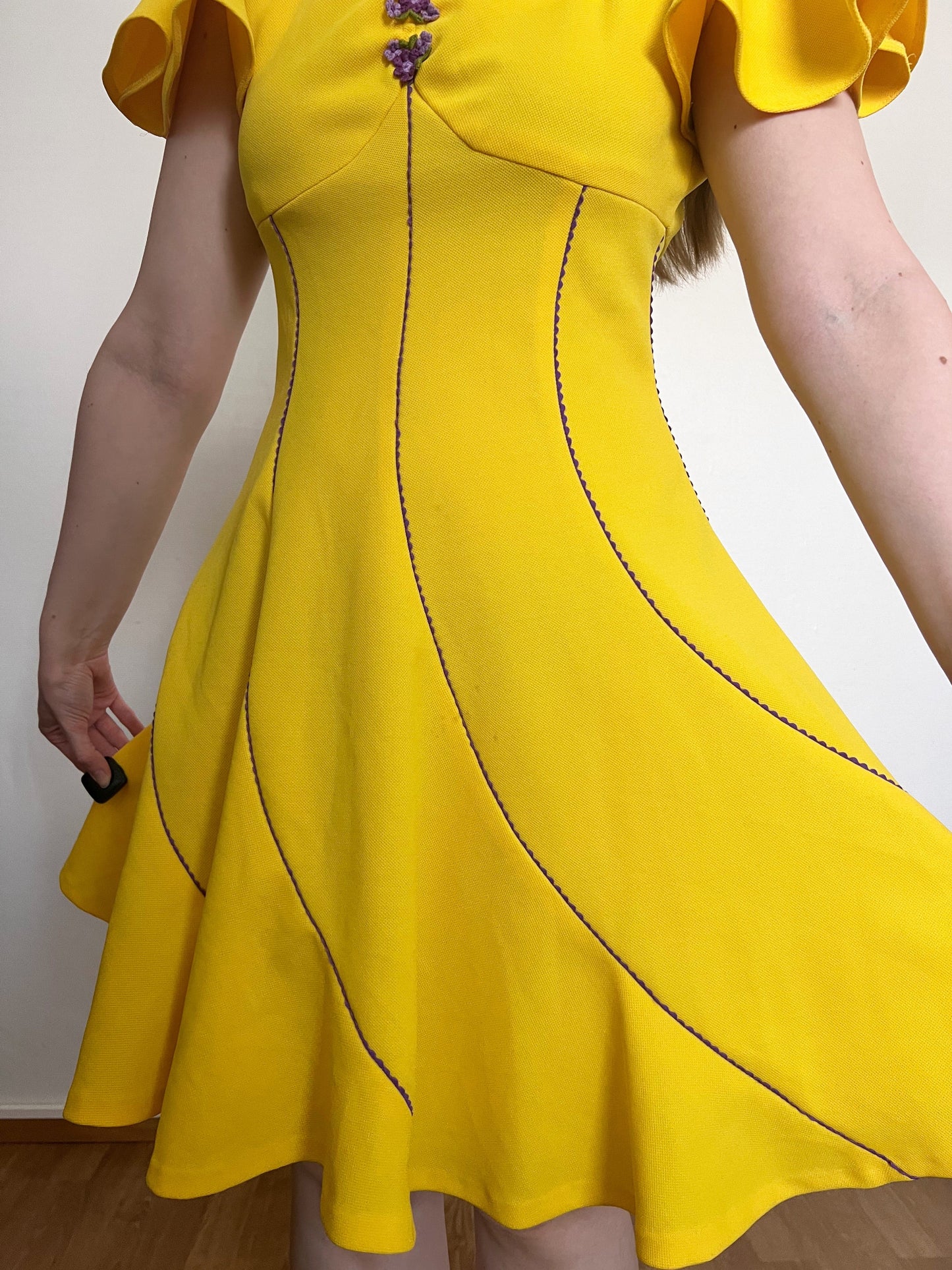60s bright yellow dress, Size M-L