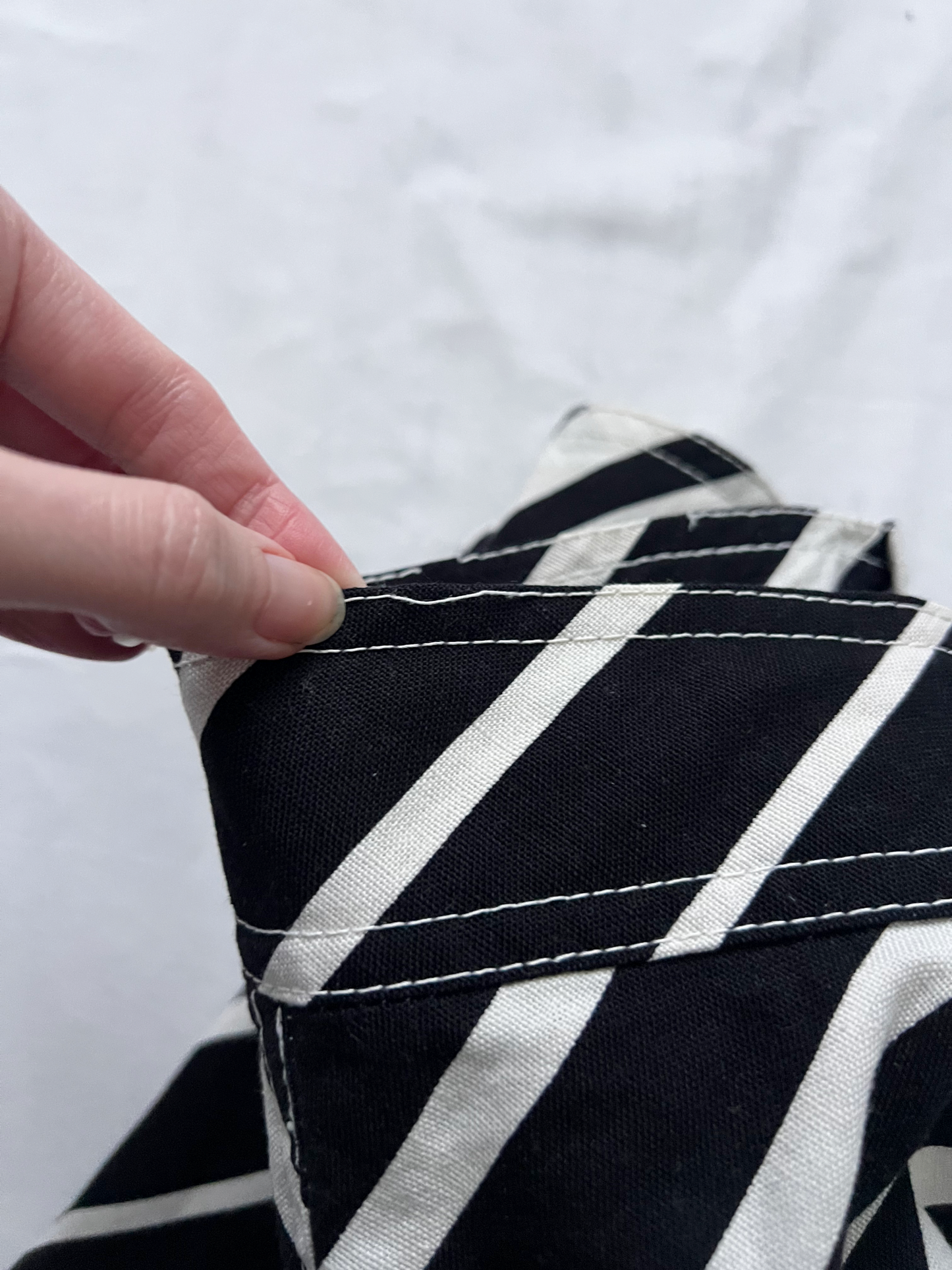 70s black and white striped skirt, Size XS-S