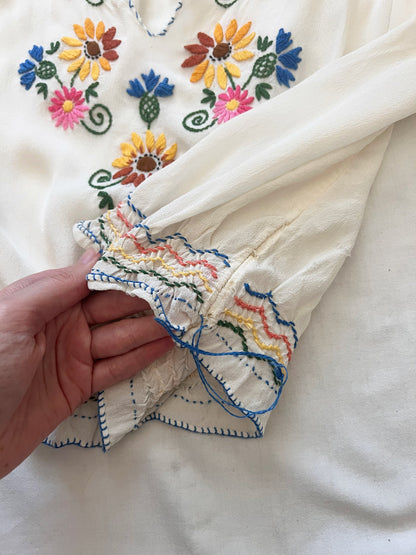 1930s short sleeved Hungarian blouse, Size S