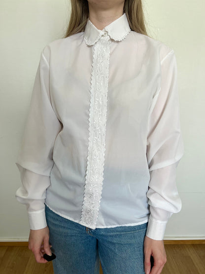 White embroidery shirt, Size S-M