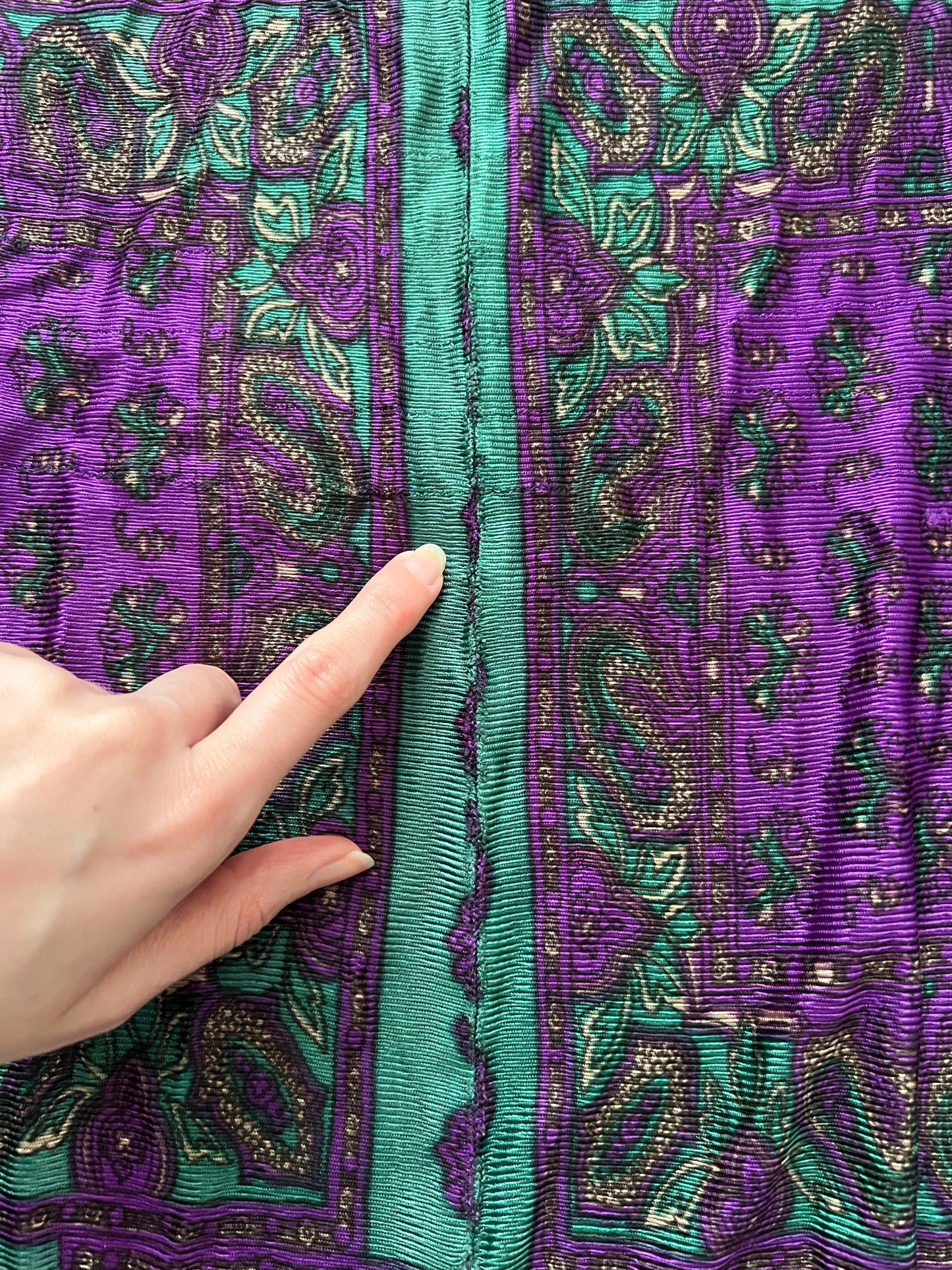 60s green and purple paisley top, Size XS