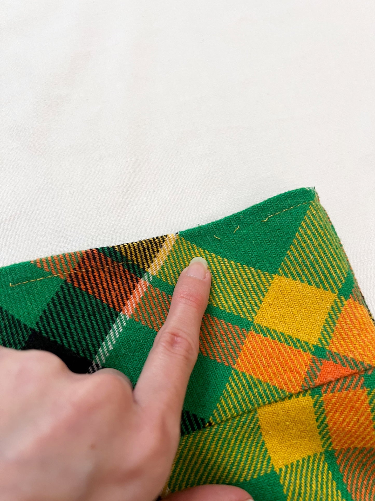 70s colorful plaid skirt, Size S