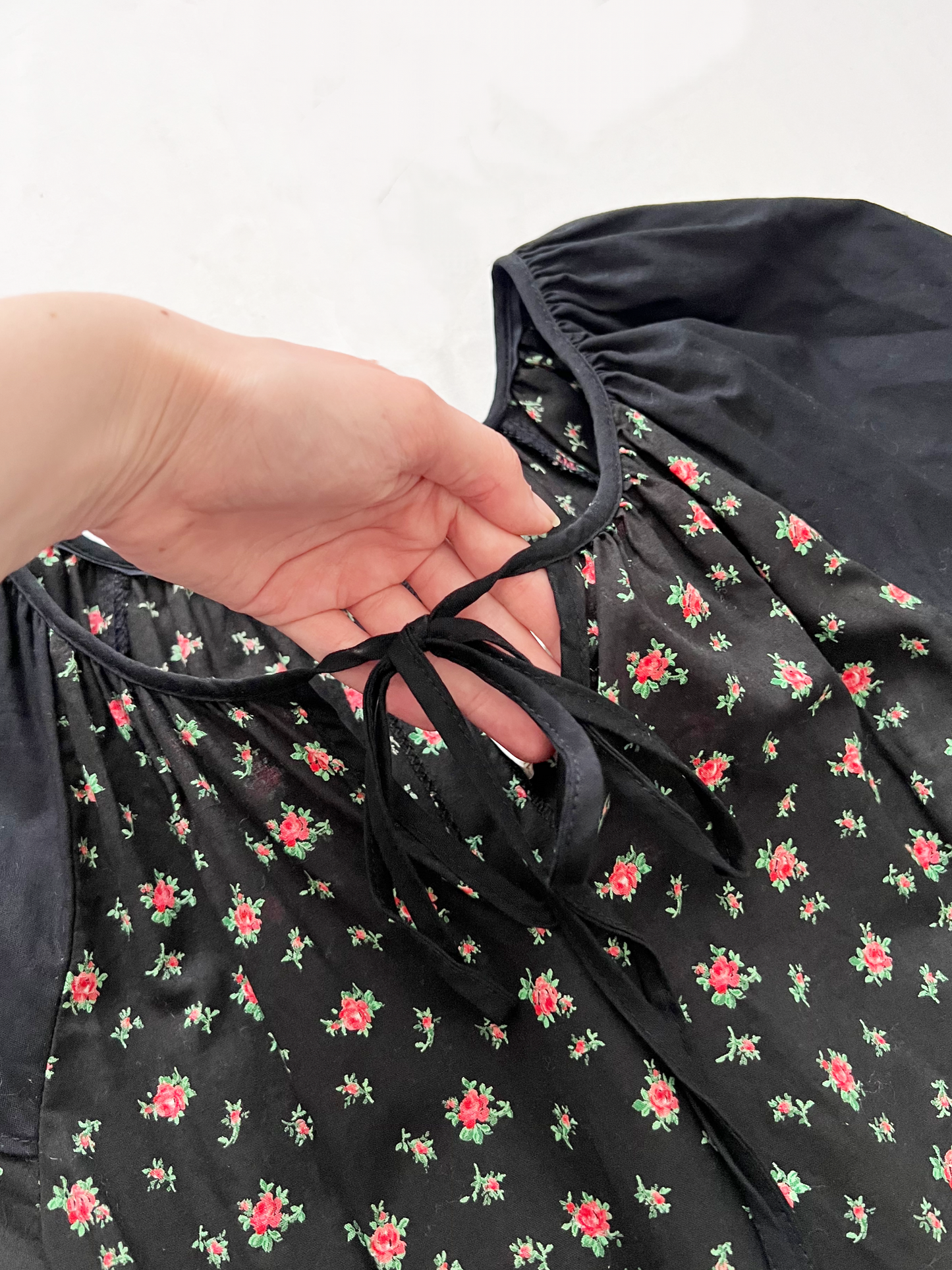 70s 100% cotton black floral dress, Size S-M