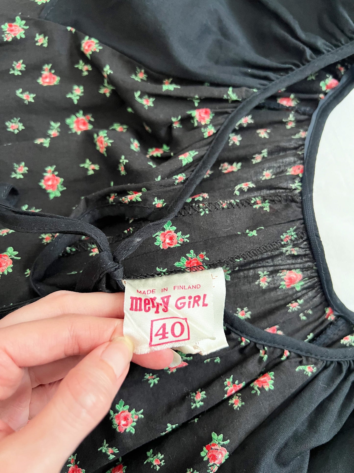 70s 100% cotton black floral dress, Size S-M