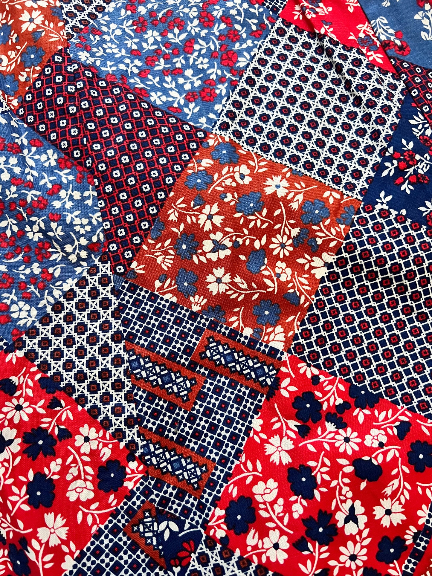 60s/70s red  patchwork pattern skirt, Size S