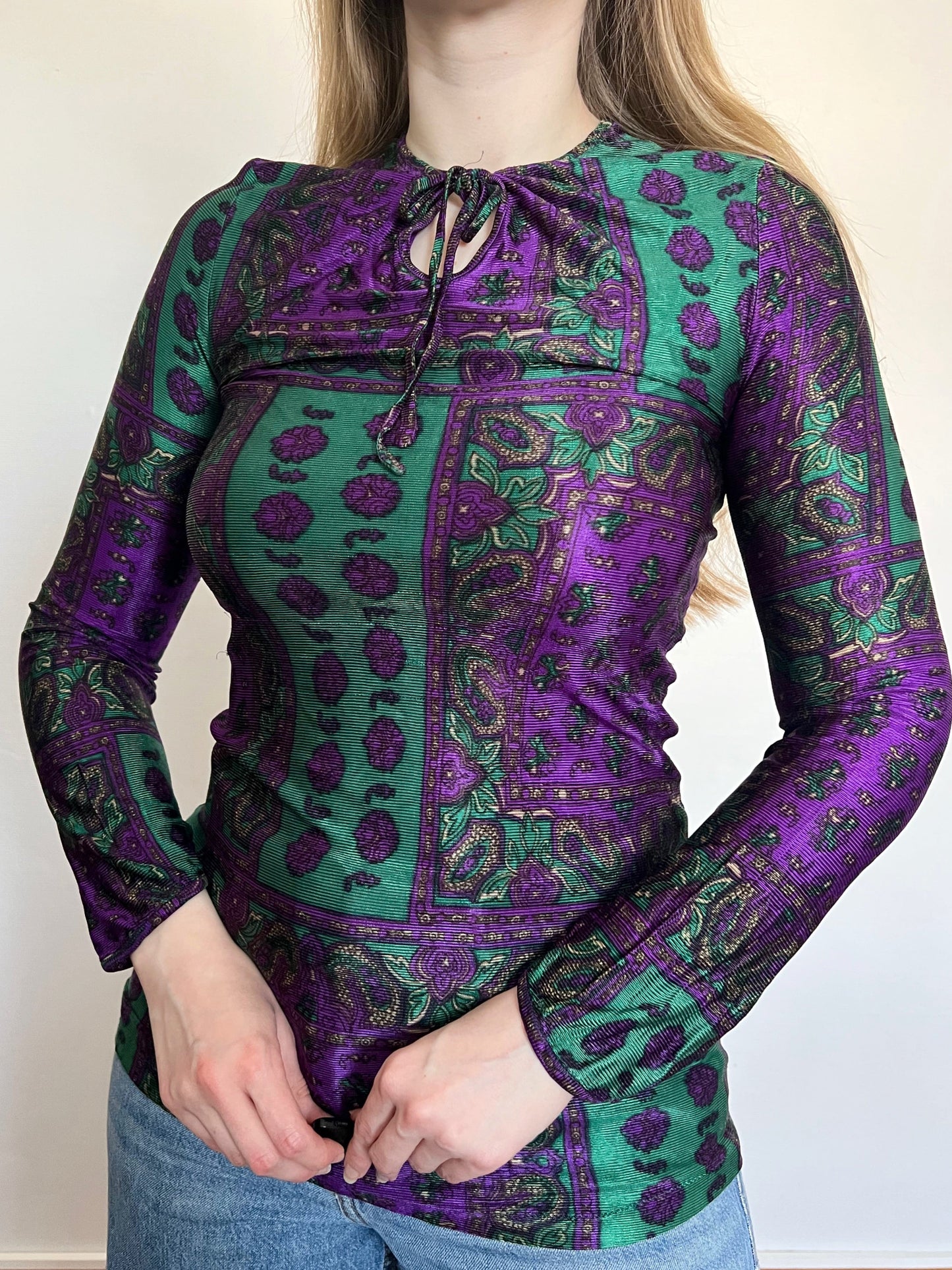 60s green and purple paisley top, Size XS
