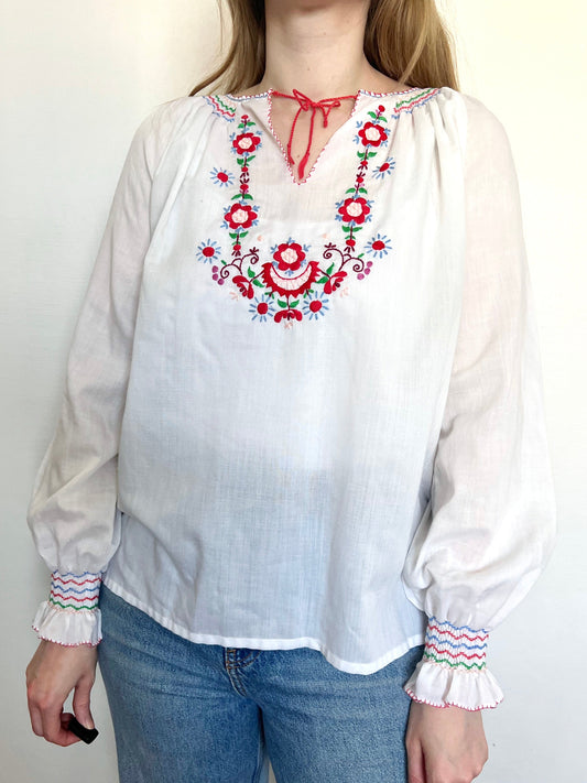 70s Hungarian floral embroidery blouse, Size M