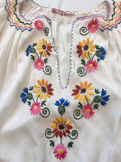 1930s short sleeved Hungarian blouse, Size S