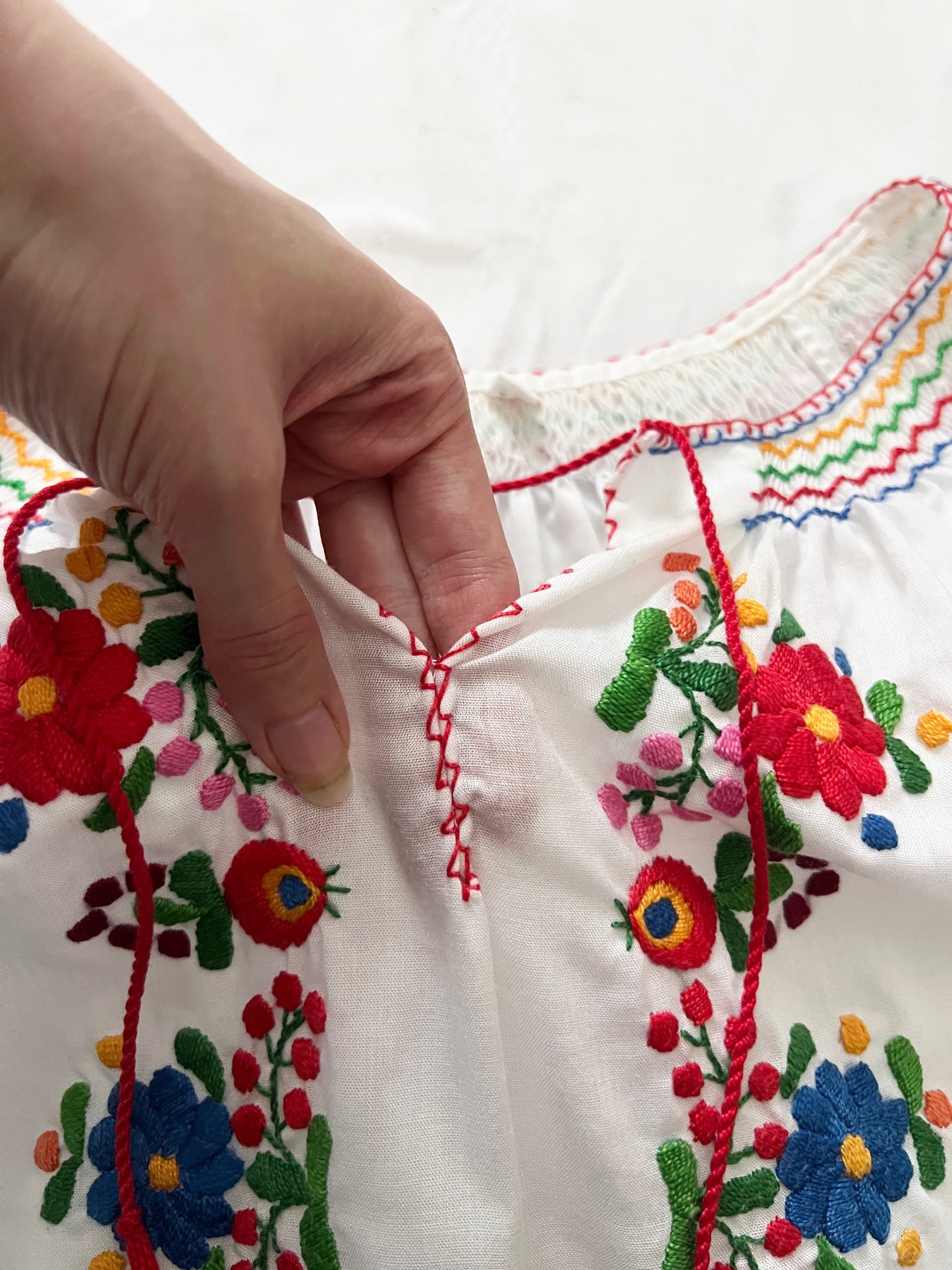 70s Matyo embroidered floral blouse, Size L-XL