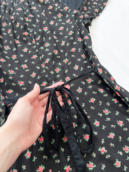 70s 100% cotton black floral dress, Size S-M