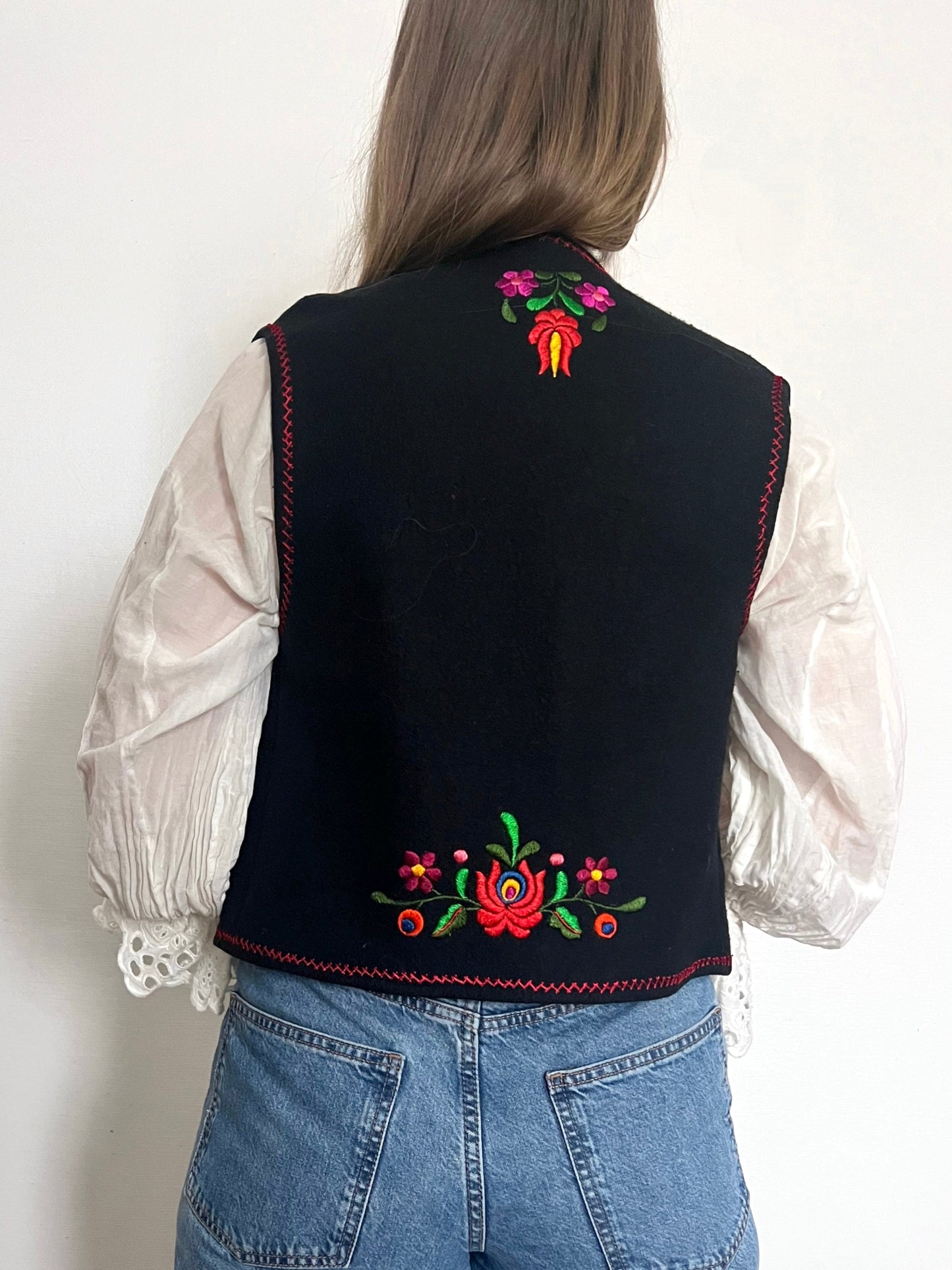 70s Hungarian floral vest, Size S