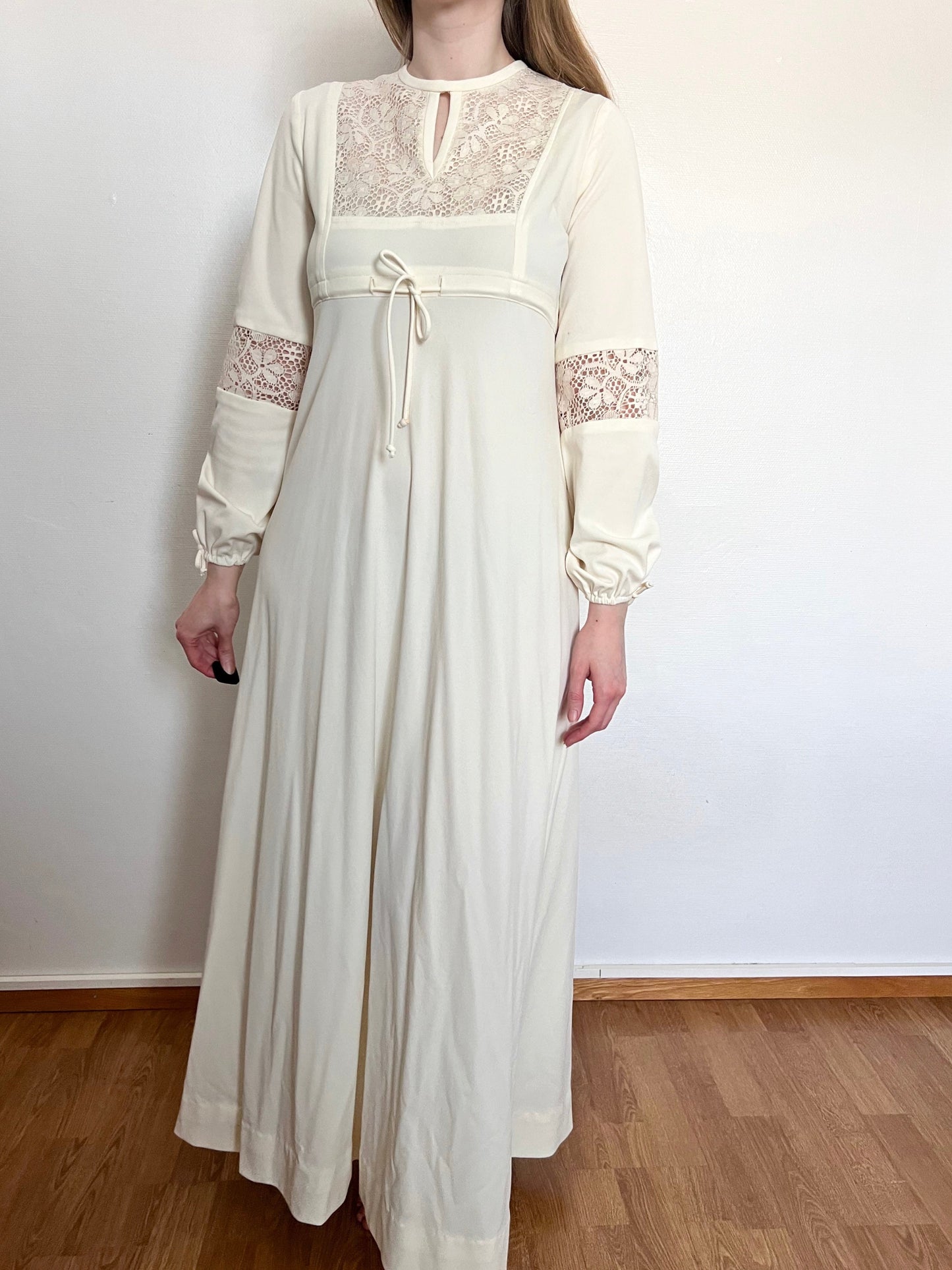 70s white lace detail dress, Size S