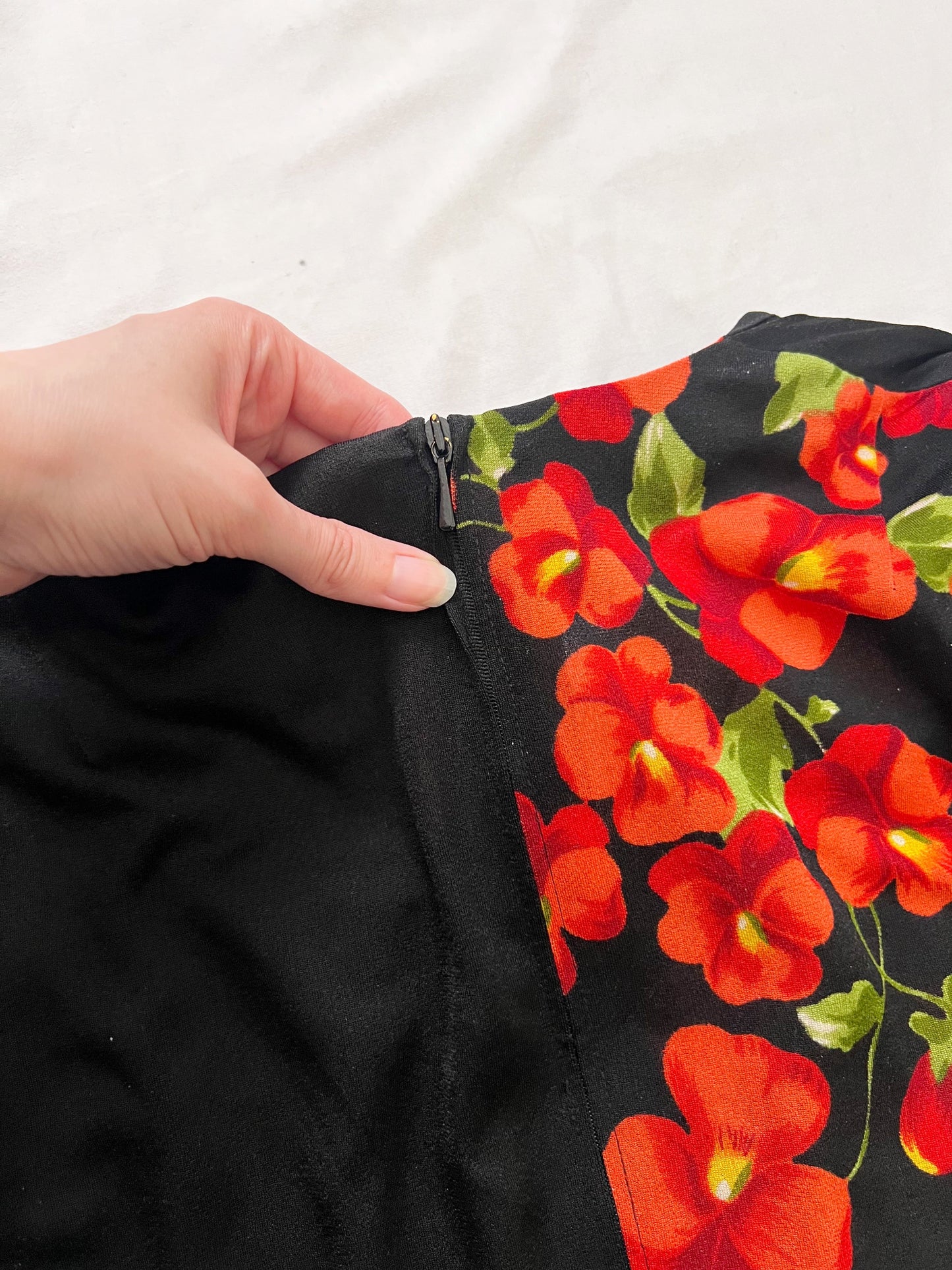 70s black flower dress, Size M-L