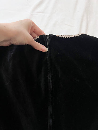 70s black geometric pattern velvet dress, Size S
