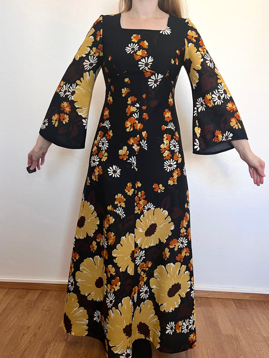 Floral flared sleeves maxi dress, Size S