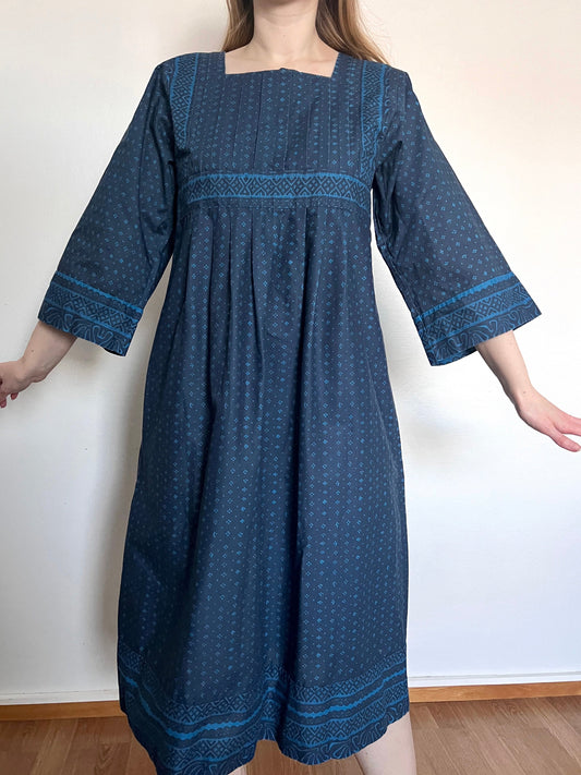 Vintage 70s blue Marimekko Mila 100% cotton dress, Size M