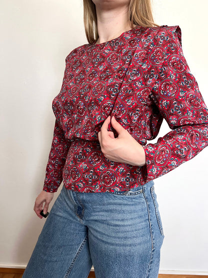 80s red ornate pattern blouse, Size XS-S
