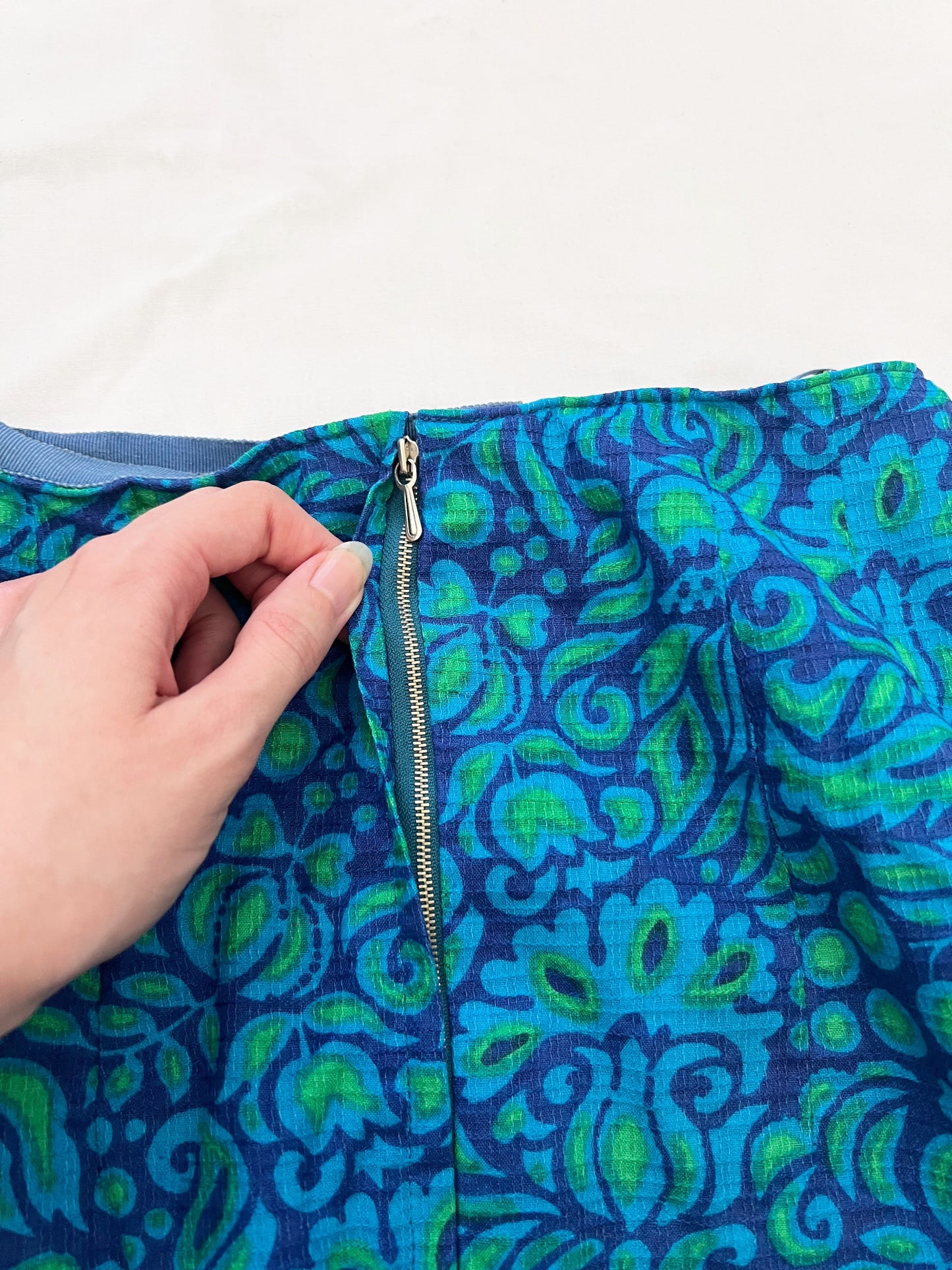 60s blue groovy skirt, Size XS
