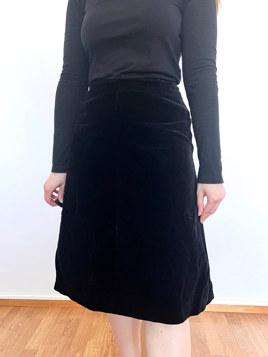 60s black velvet skirt, Size XS-S