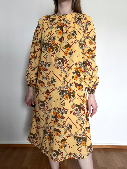 70s yellow flower dress, Size M-L