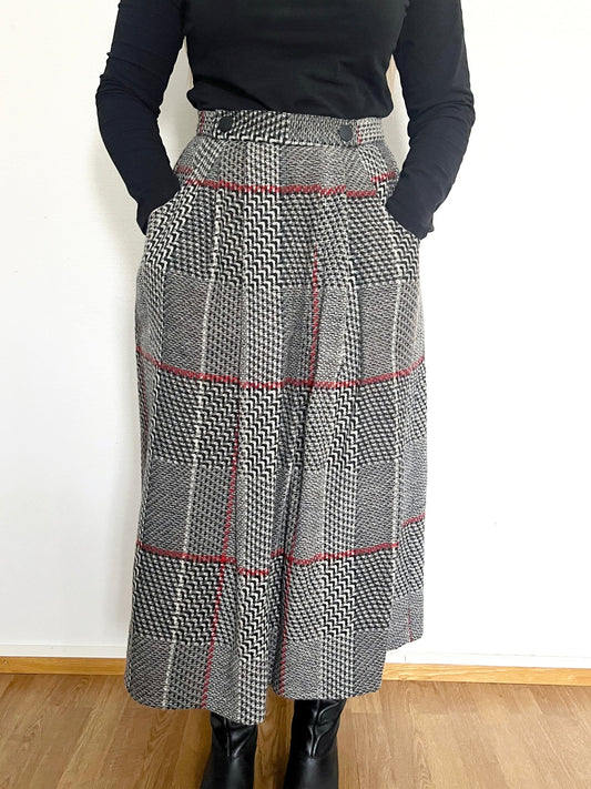 Gray wool skirt, Size XS-S