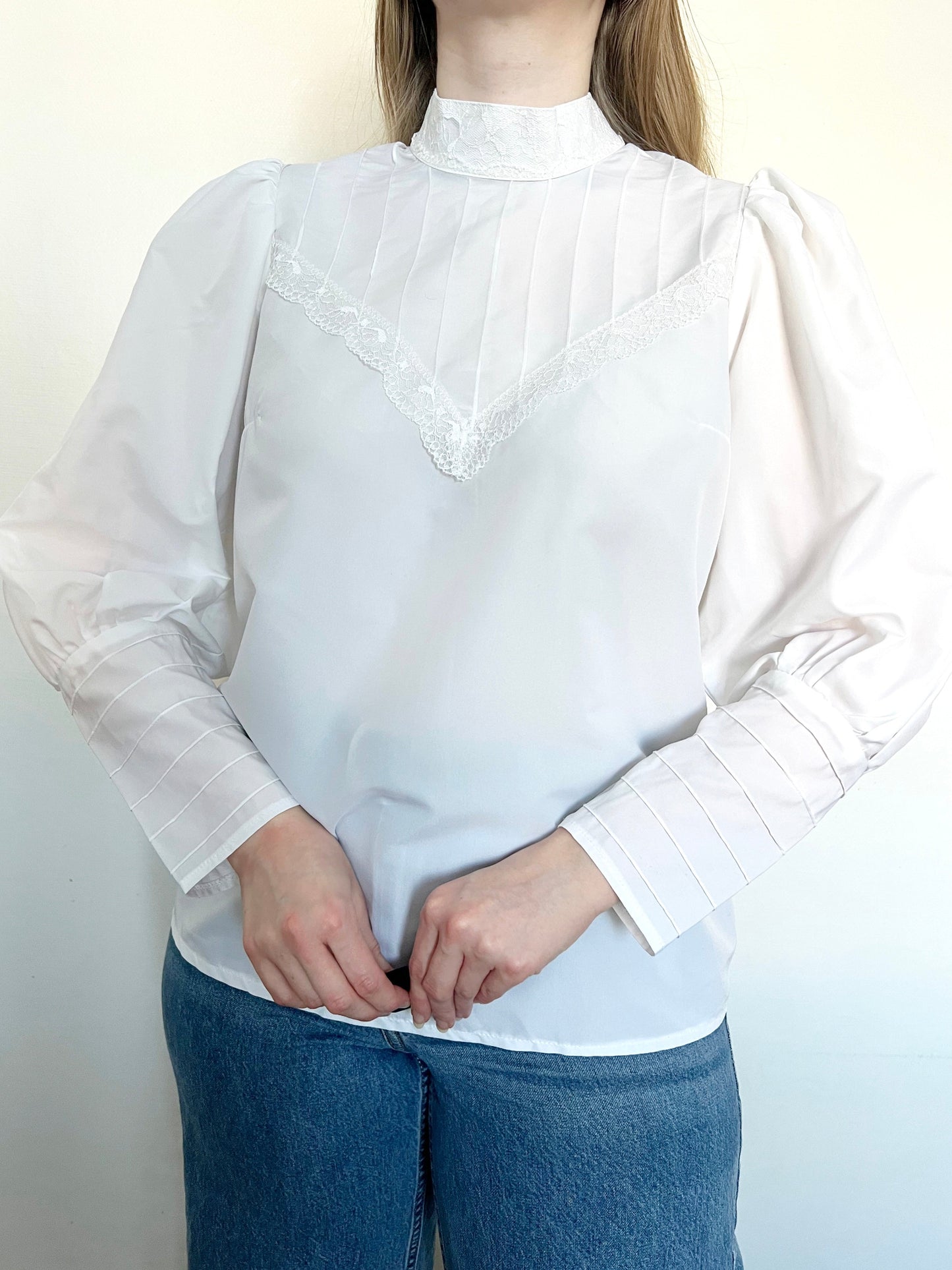 White lace blouse, Size M-L