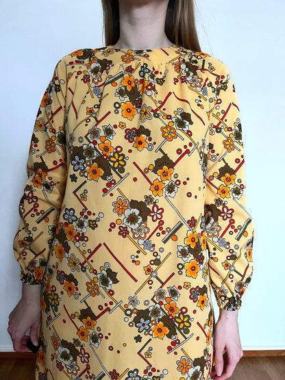 70s yellow flower dress, Size M-L