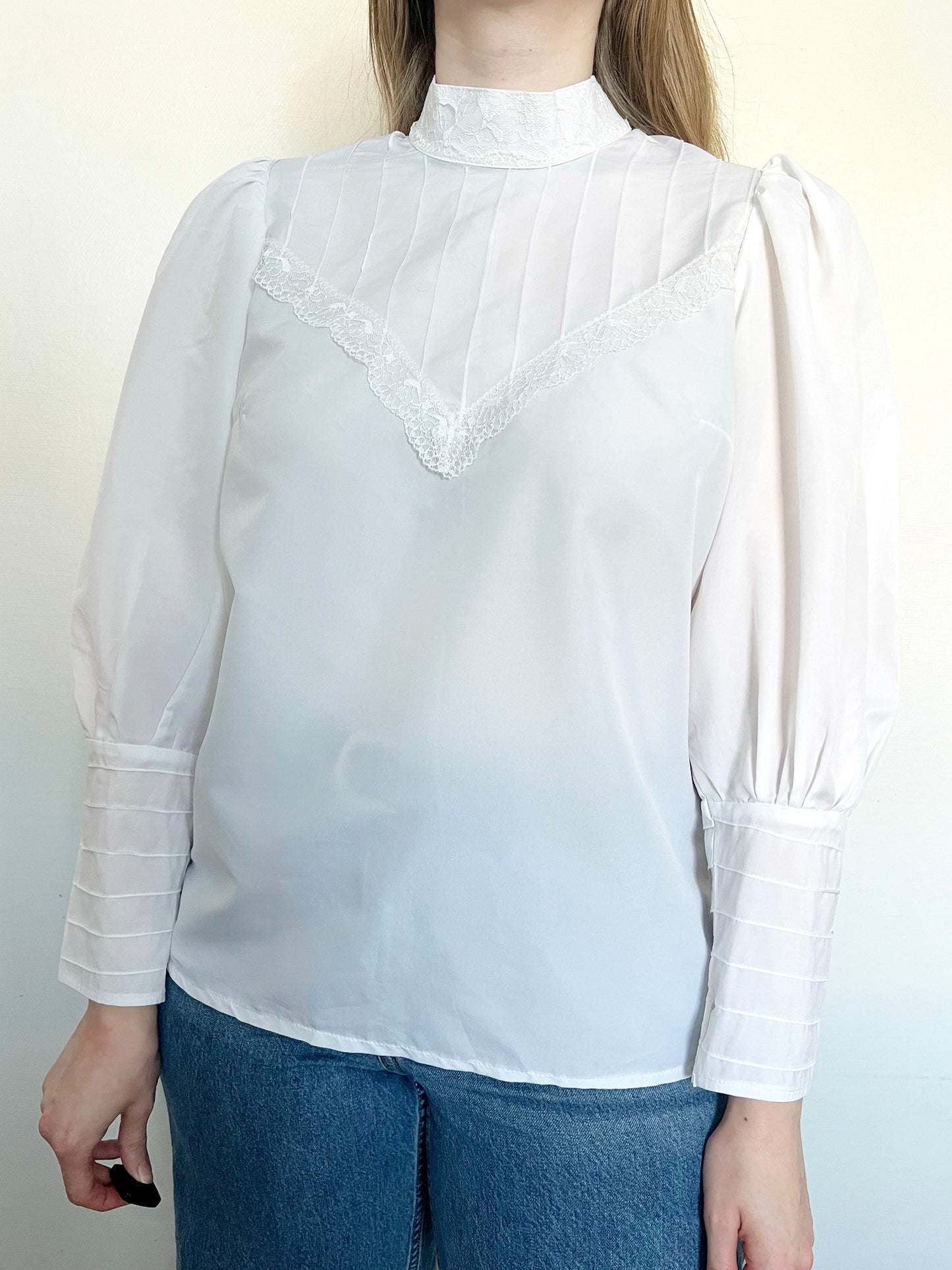 White lace blouse, Size M-L