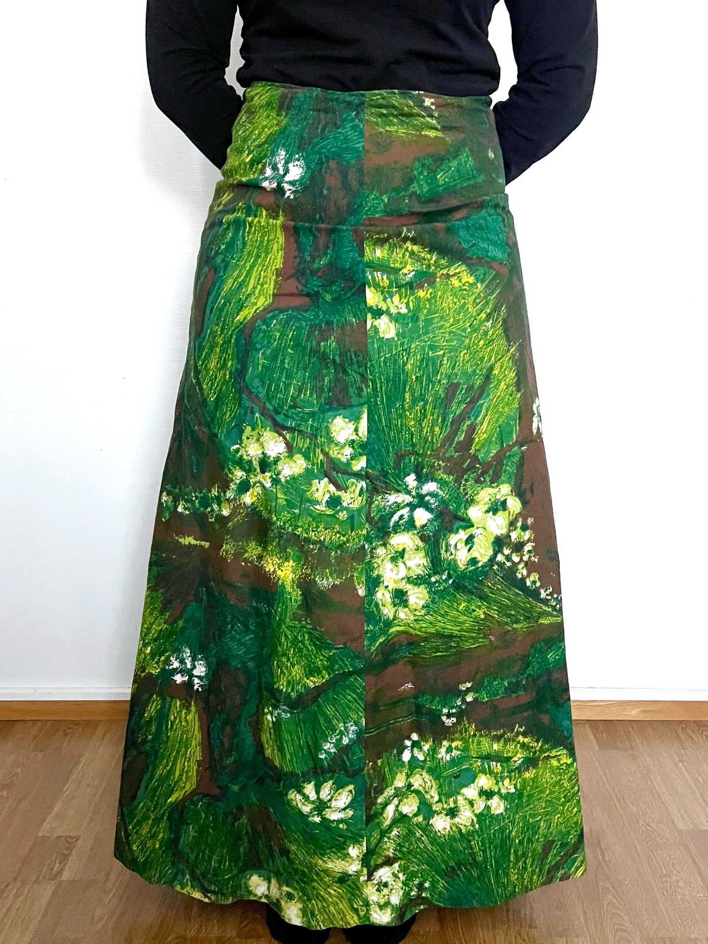 Green forest maxi skirt,  Size XS