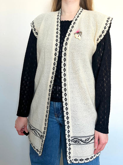 White vest with a brooch, Size XS-L