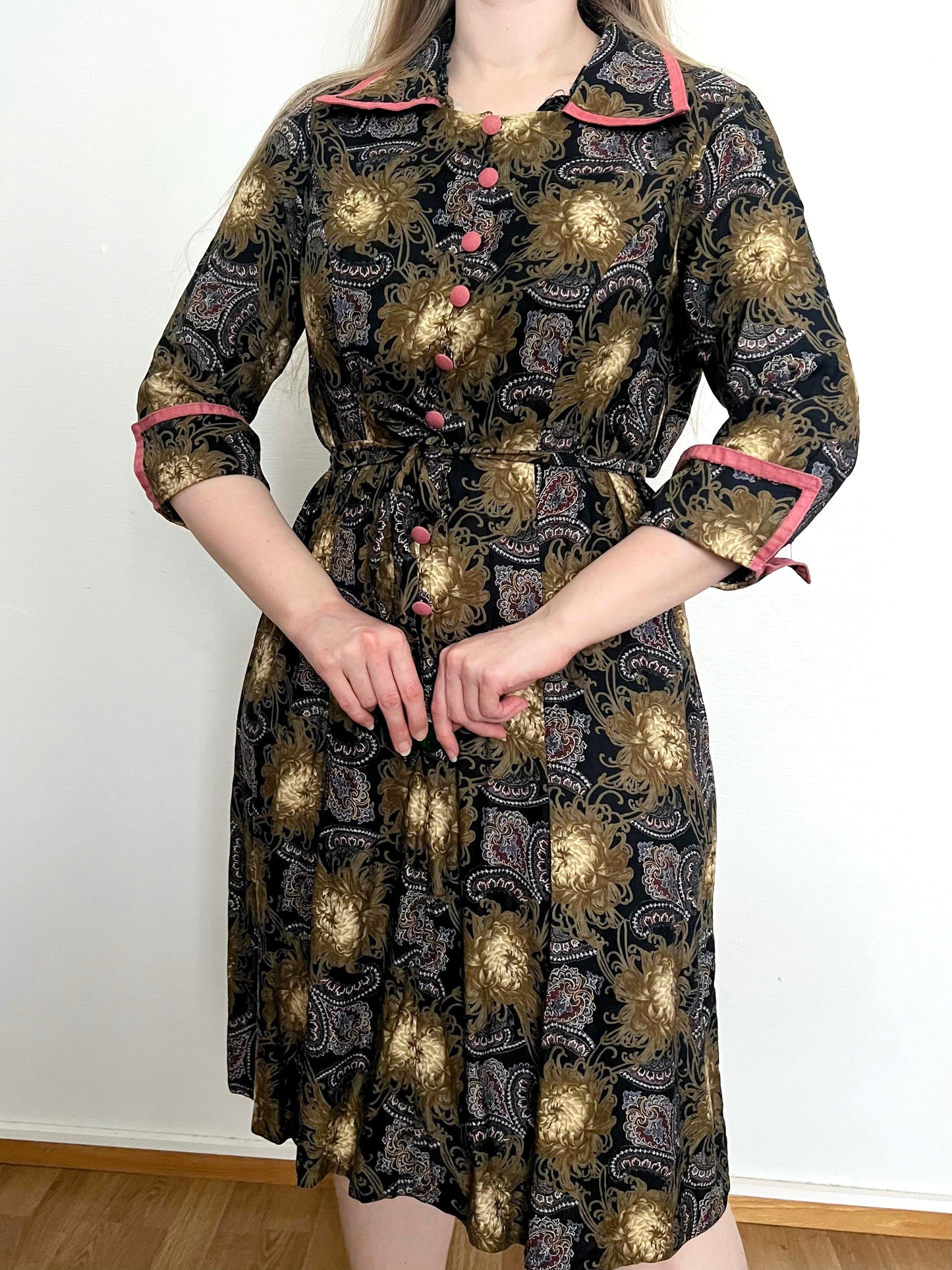 Golden bloom dress, Size L