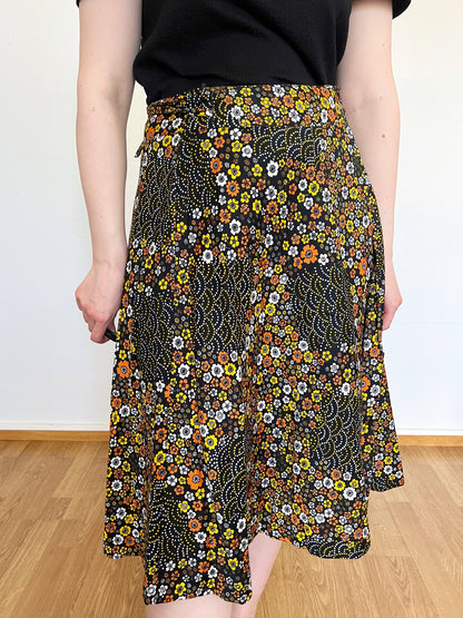 70s  flower wrap skirt,  Size XXS-XS