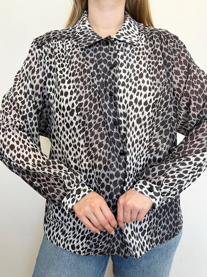 Gray leopard pattern shirt, Size XL