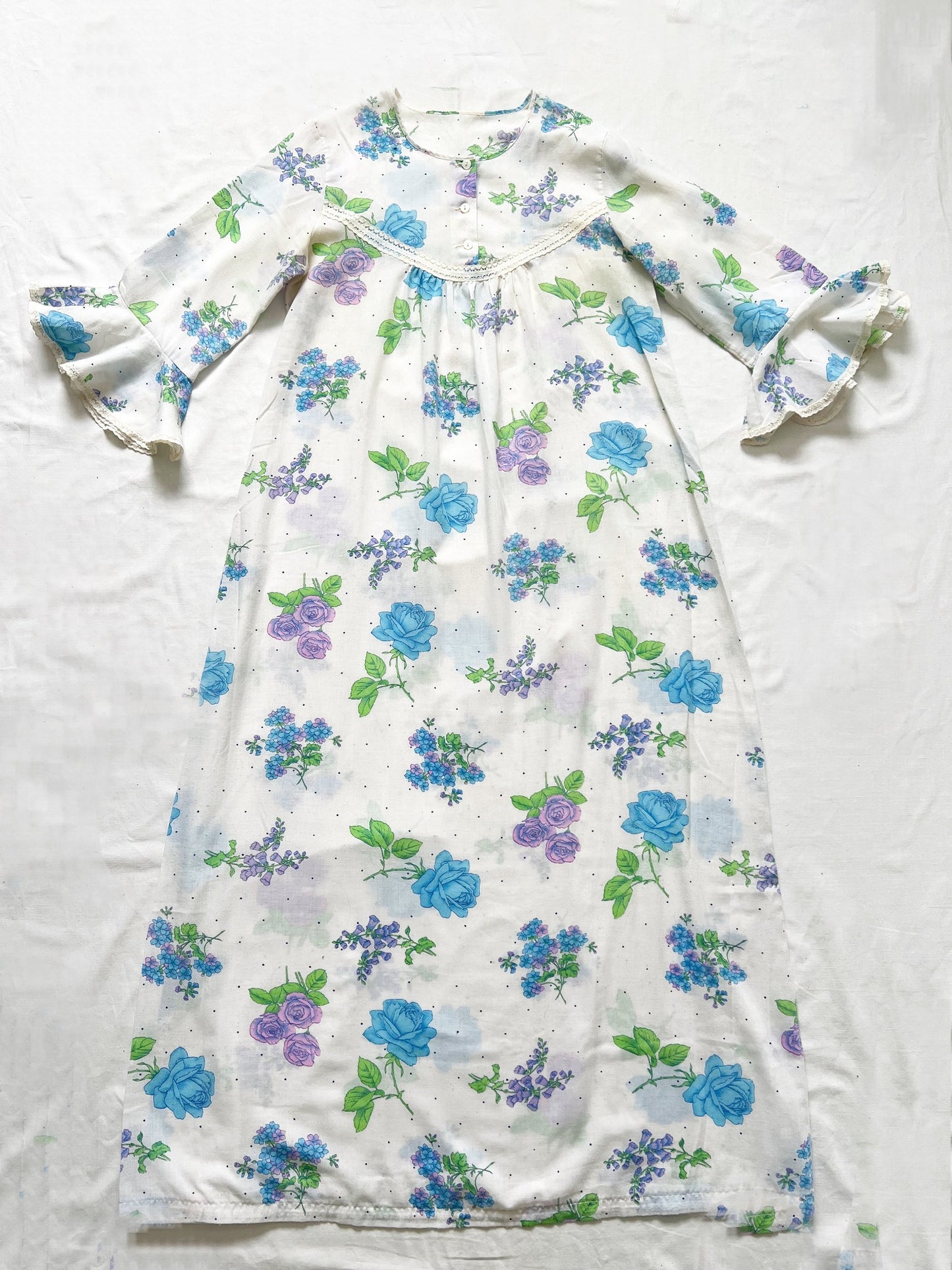 Flower nightgown, Size M