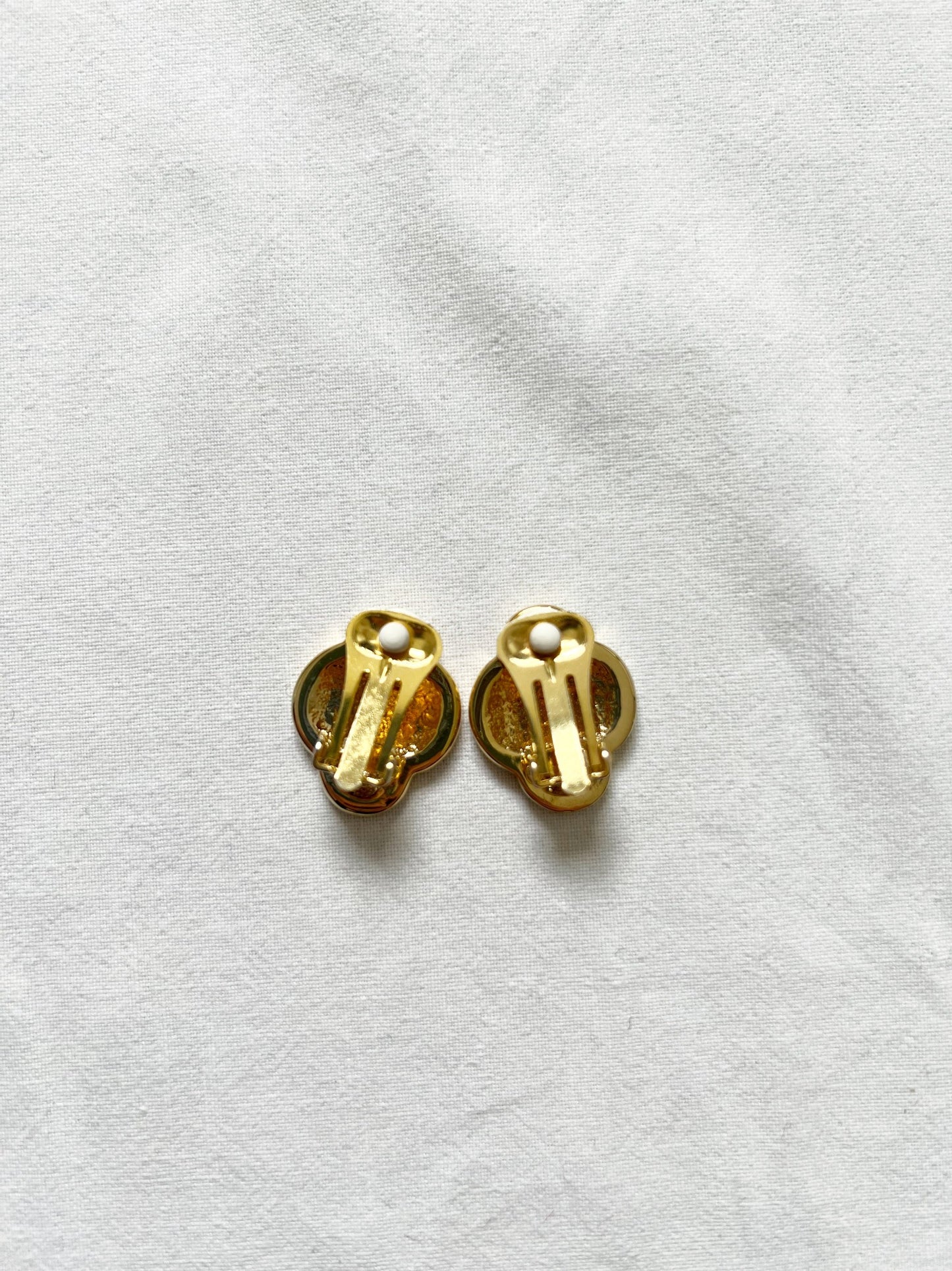 Oval clip on earrings