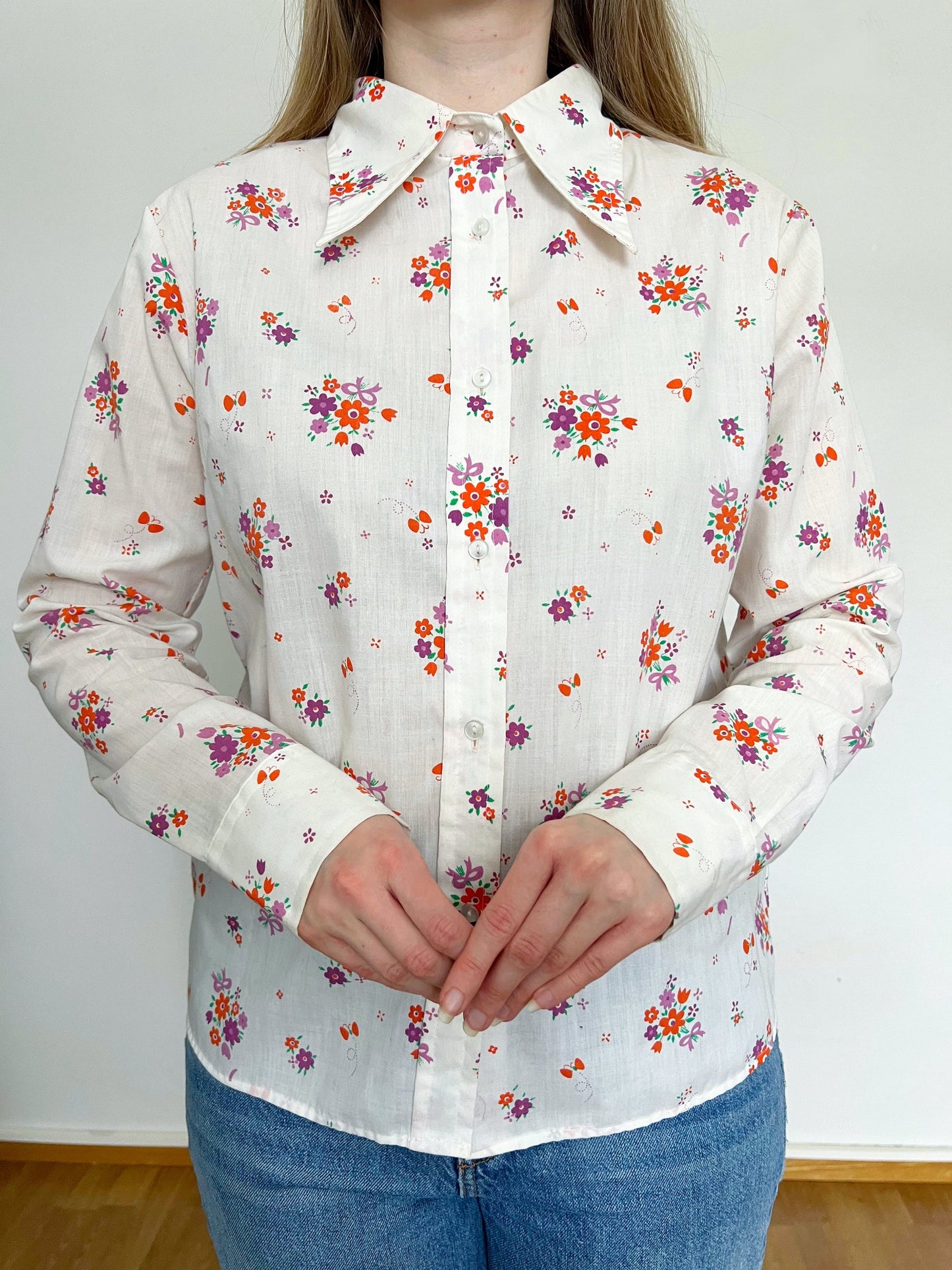 Vintage flower shirt, Size L